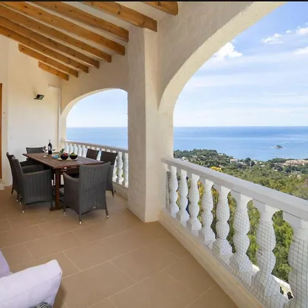 Hills Seaview Villa